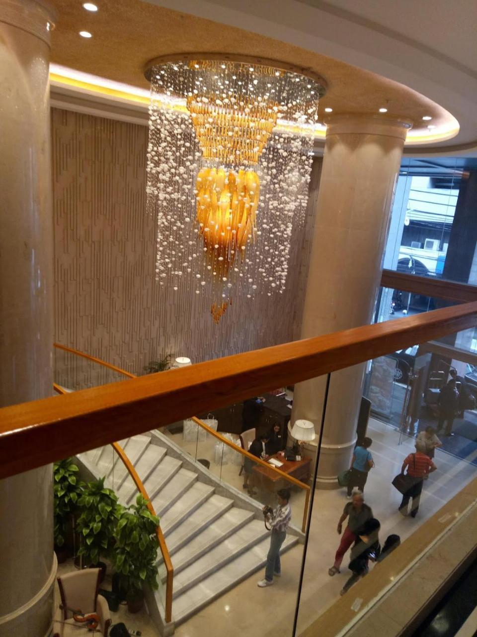 Swiss-Belhotel Blulane Manille Extérieur photo