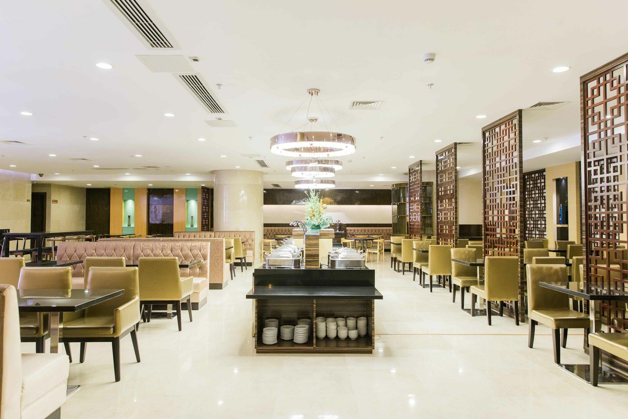 Swiss-Belhotel Blulane Manille Extérieur photo